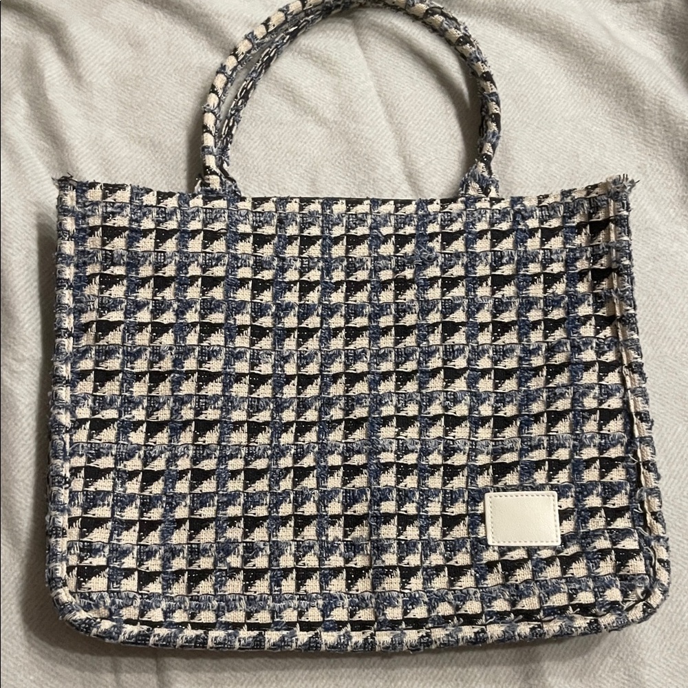 Stylish Tweed Checkered Tote Bag - Black and Cream